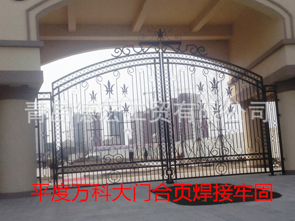 大门安装实景图